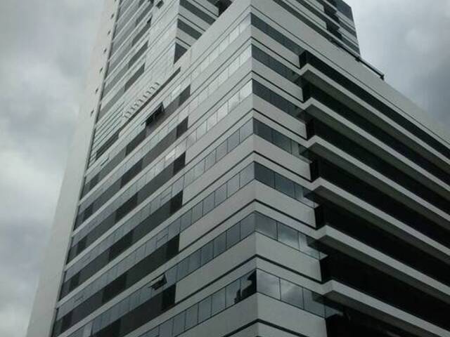 #178 - Apartamento para Venda em Curitiba - PR