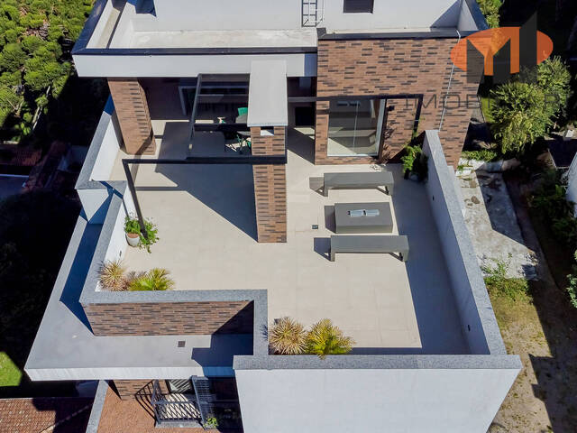 #210 - Apartamento para Venda em Curitiba - PR